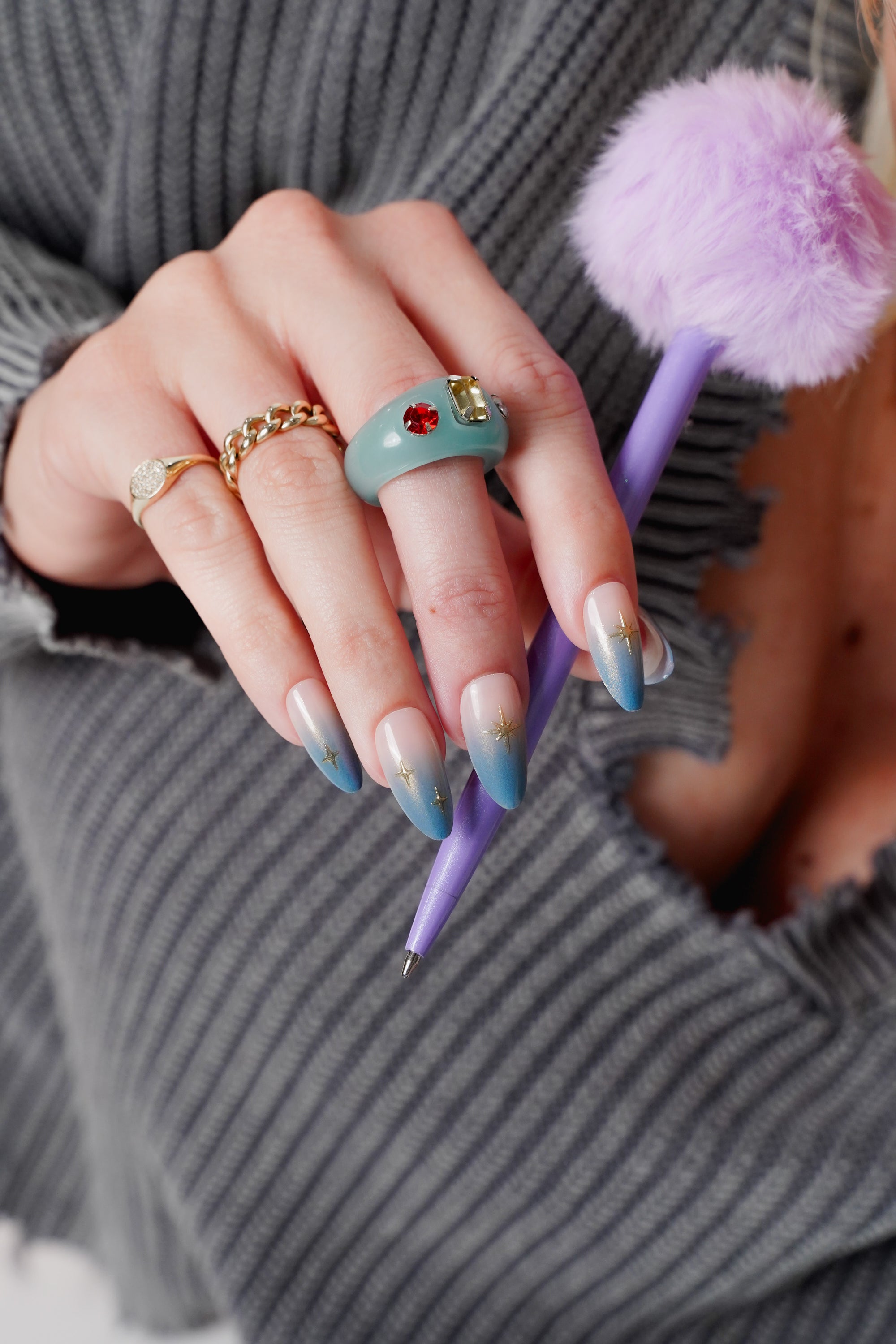 Paola Ponce Nails x Nail Thoughts Daydreamer Press On Nails Kit